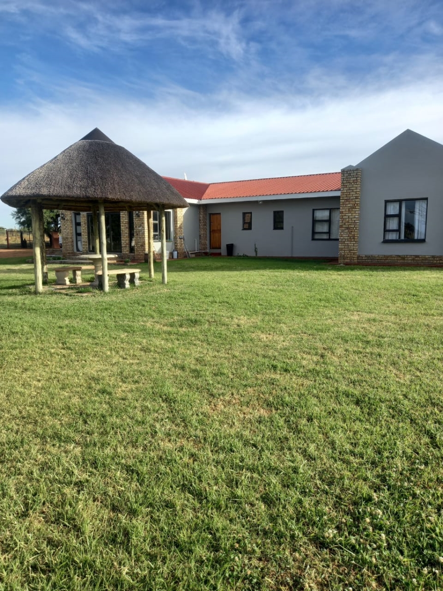  Bedroom Property for Sale in Jacobsdal Rural Free State